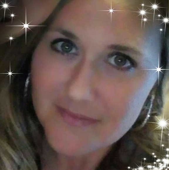 Meet your Posher, Shae - Picture 1 of 1